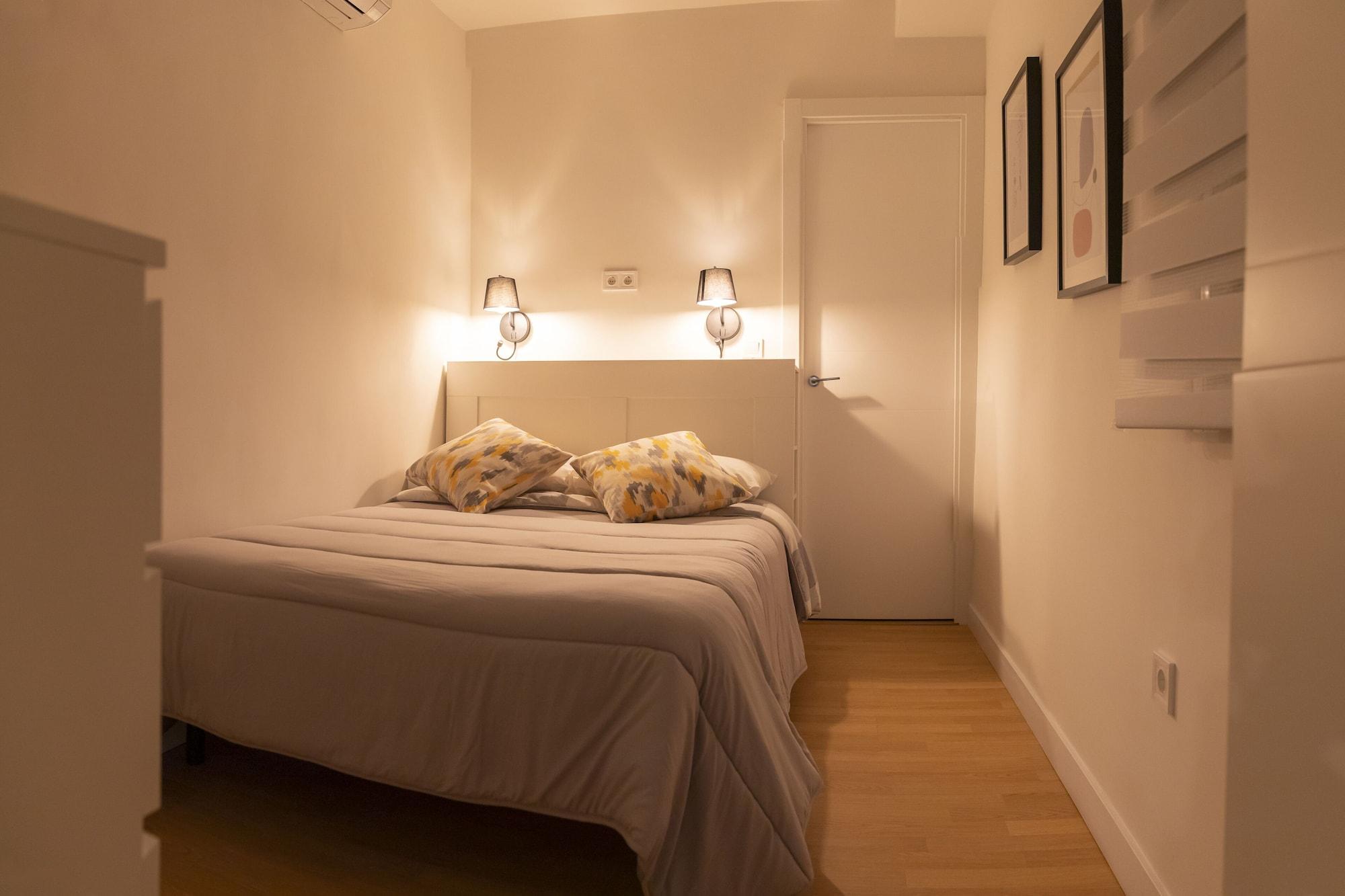 Hostal Montaloya Madryt Zewnętrze zdjęcie