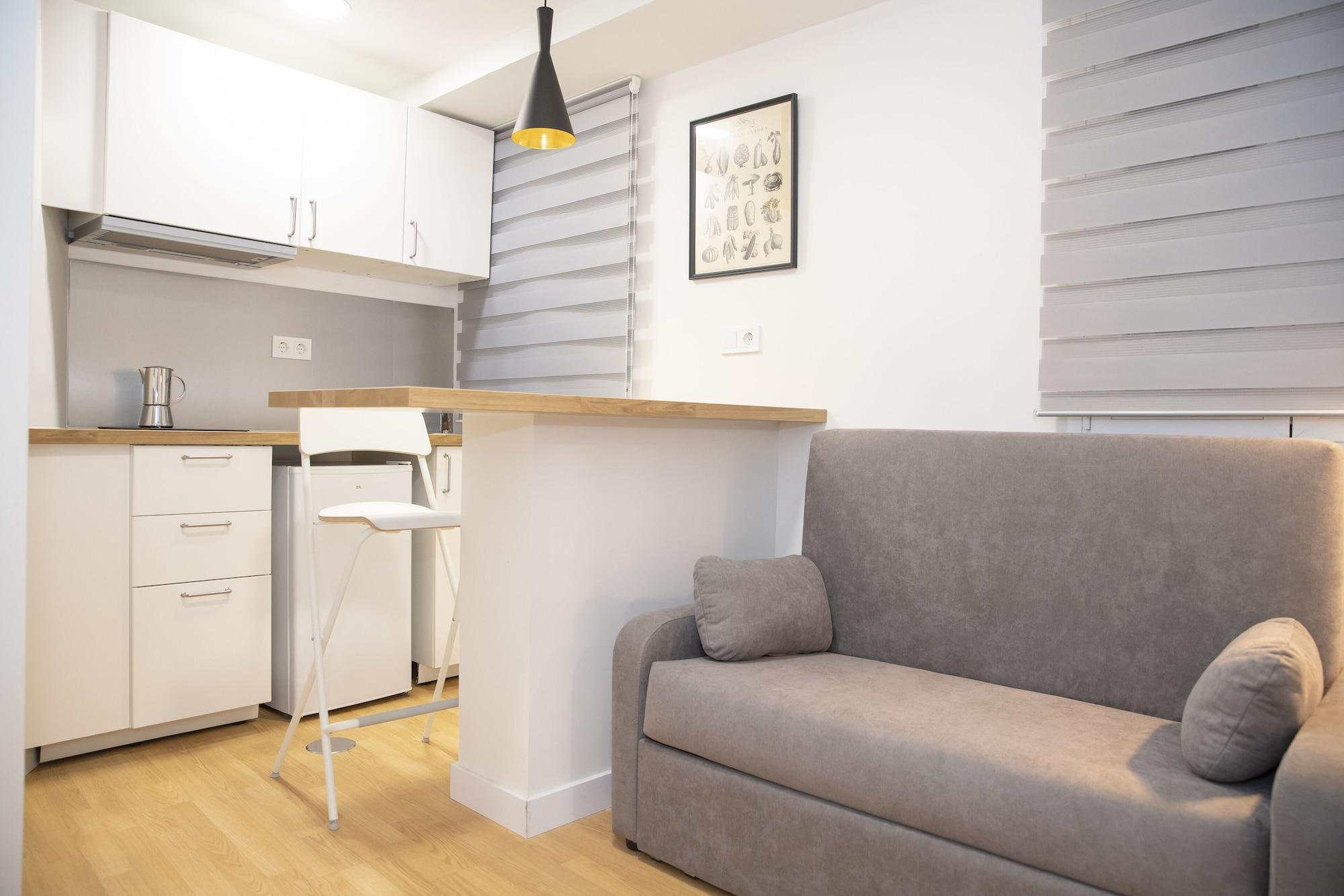 Hostal Montaloya Madryt Zewnętrze zdjęcie