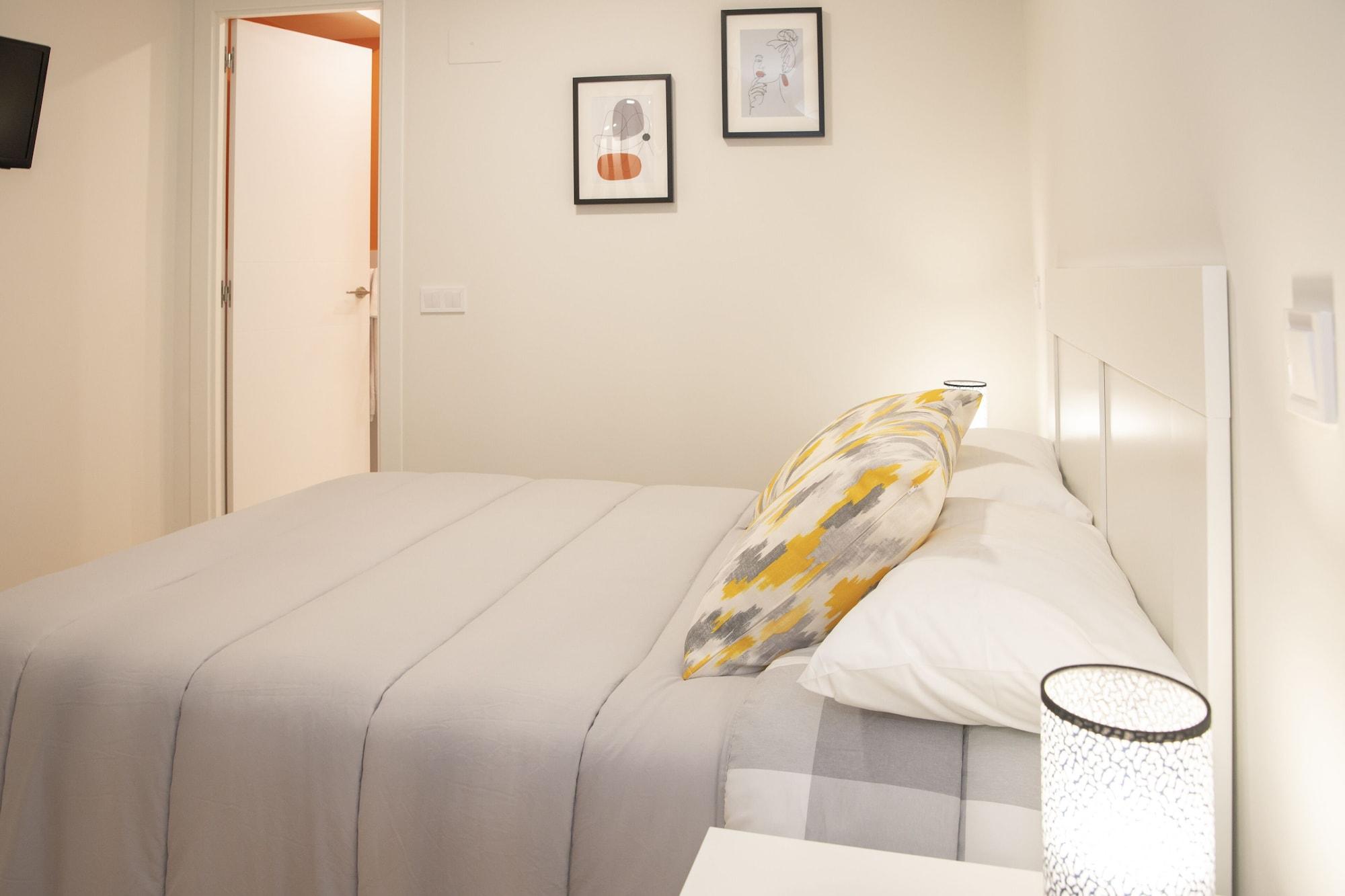 Hostal Montaloya Madryt Zewnętrze zdjęcie